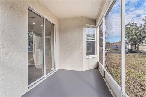 Снять в аренду виллу или дом в Ривервью, Флорида 8 комнат, 239.04м2, № 2108106 - фото 23