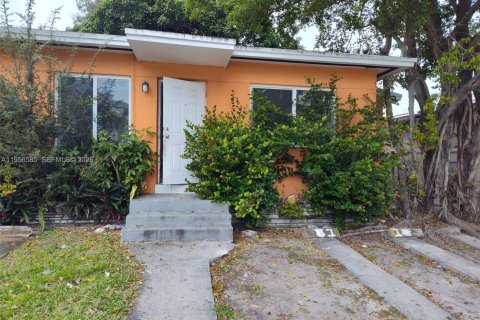 Apartamento en Miami, Florida 2 dormitorios, 257.71 m2 № 2010472