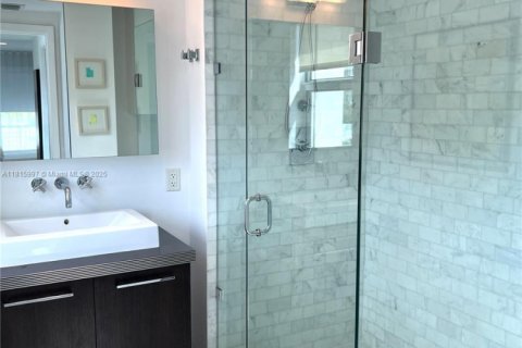 Condominio en alquiler en Miami Beach, Florida, 2 dormitorios, 111.58 m2 № 1770616 - foto 16