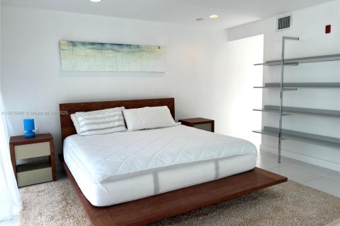 Condominio en alquiler en Miami Beach, Florida, 2 dormitorios, 111.58 m2 № 1770616 - foto 13