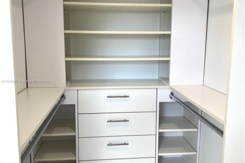 Condominio en alquiler en Miami Beach, Florida, 2 dormitorios, 111.58 m2 № 1770616 - foto 14