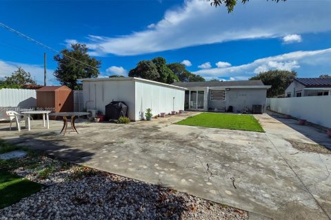 Купить виллу или дом в Майами, Флорида 4 спальни, 99.03м2, № 1955742 - фото 15