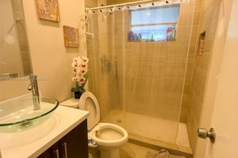 Купить виллу или дом в Майами, Флорида 4 спальни, 99.03м2, № 1955742 - фото 6