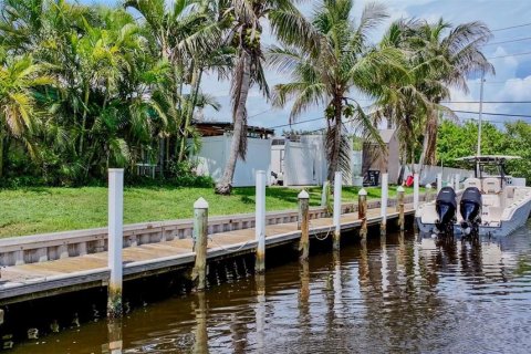 Propiedad comercial en venta en Palmetto, Florida, 305.37 m2 № 2287589 - foto 16