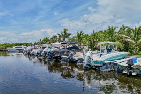 Propiedad comercial en venta en Palmetto, Florida, 305.37 m2 № 2287589 - foto 21