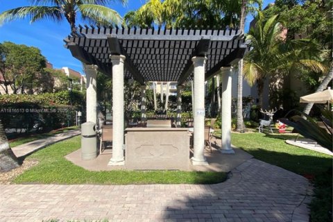 Copropriété à vendre à Miami, Floride: 2 chambres, 89.93 m2 № 1777596 - photo 2