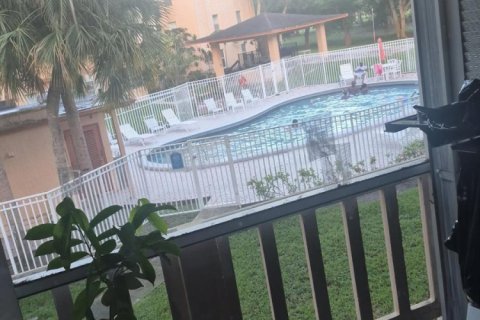 Copropriété à vendre à Tamarac, Floride: 2 chambres, 81.38 m2 № 2188178 - photo 9