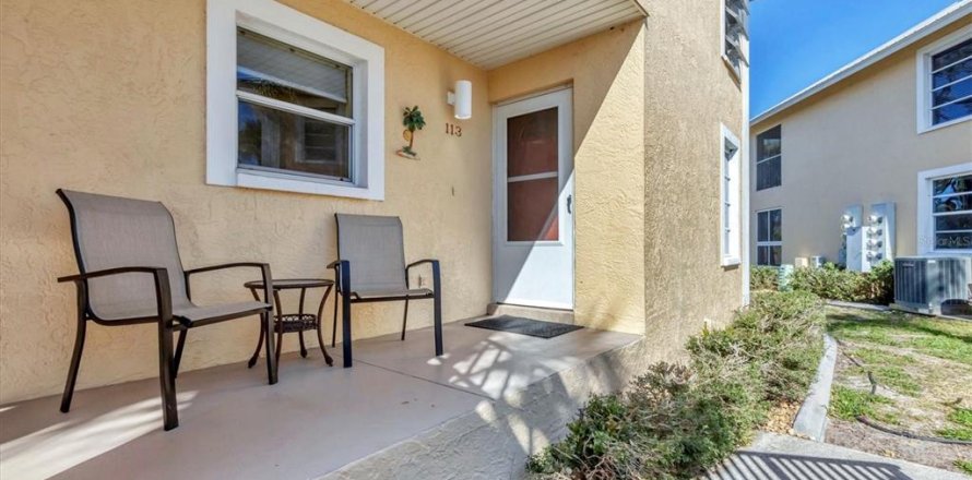 Condo in Englewood, Florida, 2 bedrooms  № 1558638