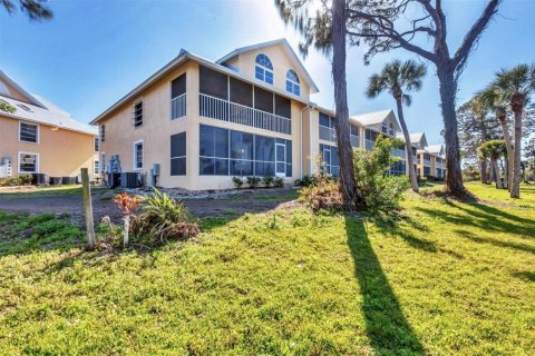 Condo in Englewood, Florida, 2 bedrooms  № 1558638 - photo 30