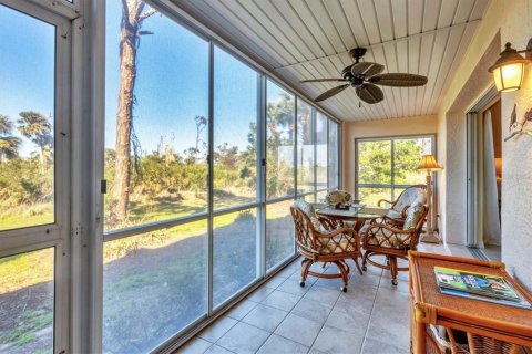 Condo in Englewood, Florida, 2 bedrooms  № 1558638 - photo 29