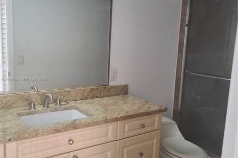 Снять в аренду кондоминиум в Дорал, Флорида 1 спальня, 75.25м2, № 2045704 - фото 4