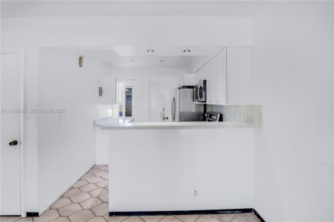 Villa ou maison à louer à Dania Beach, Floride: 2 chambres, 155.52 m2 № 1997651 - photo 5