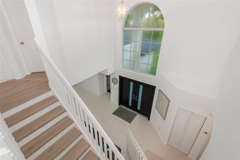 Купить виллу или дом в Майами, Флорида 5 спален, 285.67м2, № 1945426 - фото 21