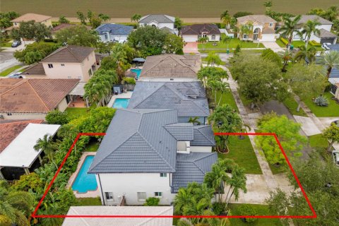 Купить виллу или дом в Майами, Флорида 5 спален, 285.67м2, № 1945426 - фото 8