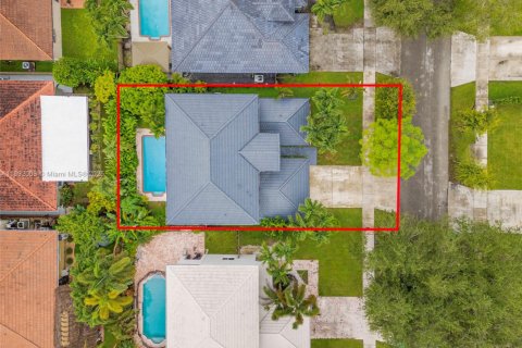 Купить виллу или дом в Майами, Флорида 5 спален, 285.67м2, № 1945426 - фото 12