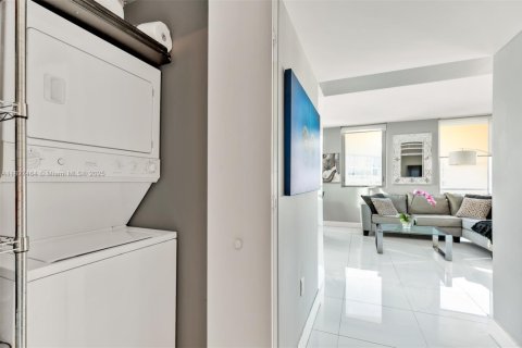 Copropriété à vendre à Miami, Floride: 2 chambres, 129.04 m2 № 1798922 - photo 13