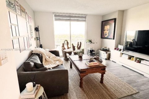 Condominio en venta en Miami, Florida, 1 dormitorio, 72.93 m2 № 2000466 - foto 3