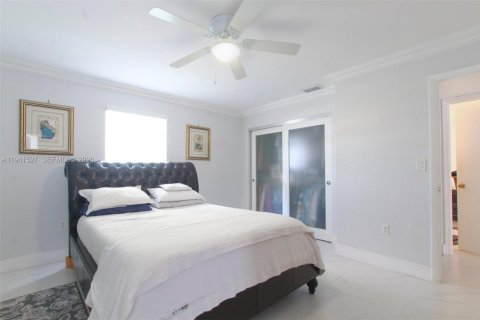 Condominio en alquiler en Coral Gables, Florida, 3 dormitorios, 108.7 m2 № 2080826 - foto 9