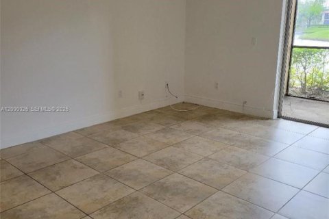 Copropriété à louer à Pompano Beach, Floride: 1 chambre, 75.53 m2 № 2368448 - photo 2