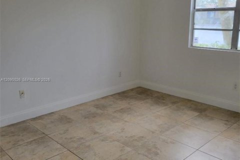 Copropriété à louer à Pompano Beach, Floride: 1 chambre, 75.53 m2 № 2368448 - photo 3