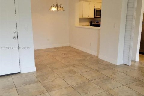 Condo à Pompano Beach, Floride, 1 chambre  № 2368448