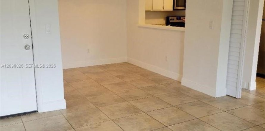 Condo à Pompano Beach, Floride, 1 chambre  № 2368448