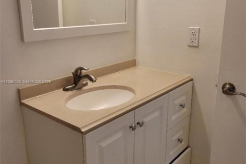 Copropriété à louer à Pompano Beach, Floride: 1 chambre, 75.53 m2 № 2368448 - photo 6