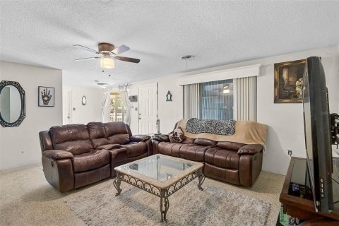 House in Bradenton, Florida 3 bedrooms, 139.54 sq.m. № 1733121 - photo 11