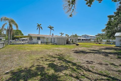 House in Bradenton, Florida 3 bedrooms, 139.54 sq.m. № 1733121 - photo 28