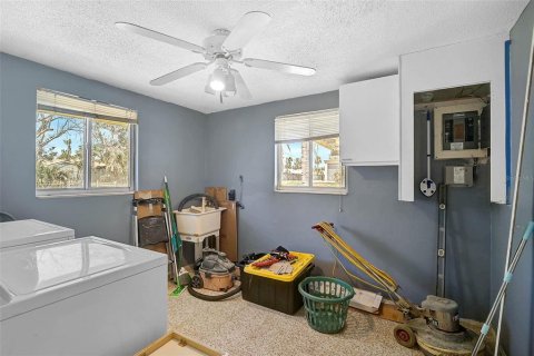 House in Bradenton, Florida 3 bedrooms, 139.54 sq.m. № 1733121 - photo 17