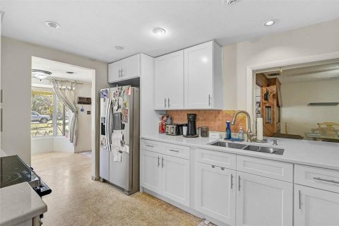 House in Bradenton, Florida 3 bedrooms, 139.54 sq.m. № 1733121 - photo 4