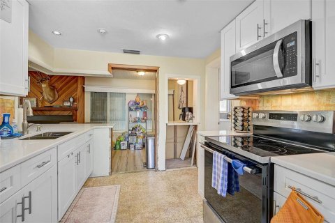 House in Bradenton, Florida 3 bedrooms, 139.54 sq.m. № 1733121 - photo 5