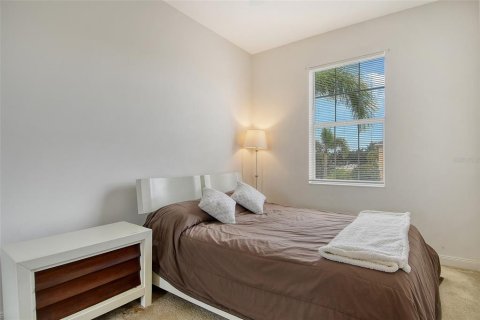 Townhouse in Sarasota, Florida 3 bedrooms, 155.33 sq.m. № 1912677 - photo 22