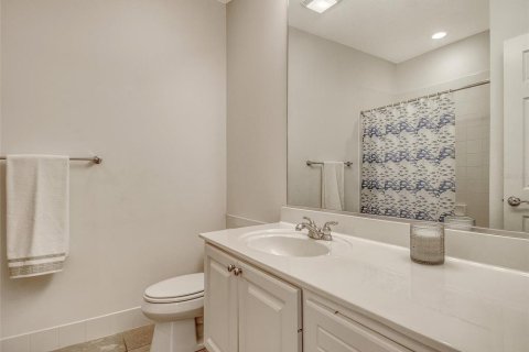 Townhouse in Sarasota, Florida 3 bedrooms, 155.33 sq.m. № 1912677 - photo 21