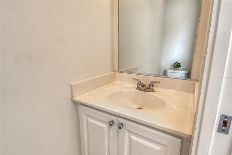 Townhouse in Sarasota, Florida 3 bedrooms, 155.33 sq.m. № 1912677 - photo 24