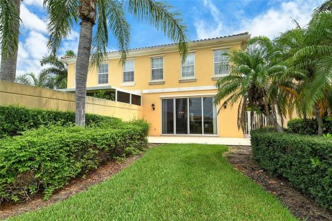 Townhouse in Sarasota, Florida 3 bedrooms, 155.33 sq.m. № 1912677 - photo 26