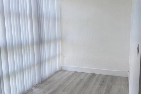 Condo in Hallandale Beach, Florida, 2 bedrooms № 2191844 - photo 27