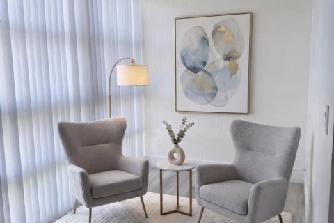 Condo in Hallandale Beach, Florida, 2 bedrooms № 2191844 - photo 26