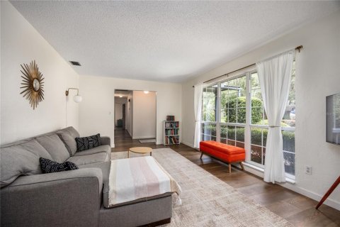 Casa en venta en Gainesville, Florida, 3 dormitorios, 176.89 m2 № 1876324 - foto 10