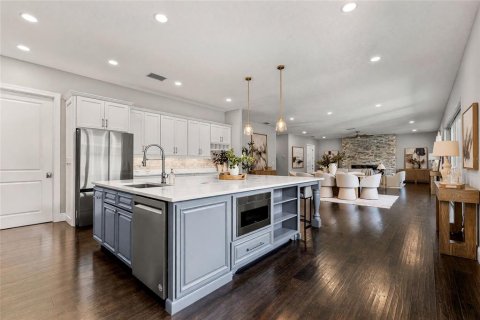 House in Tampa, Florida 5 bedrooms, 512.63 sq.m. № 2359376 - photo 30
