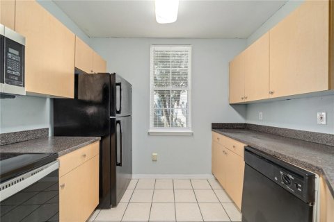Condominio en venta en Celebration, Florida, 1 dormitorio, 98.2 m2 № 2291094 - foto 9