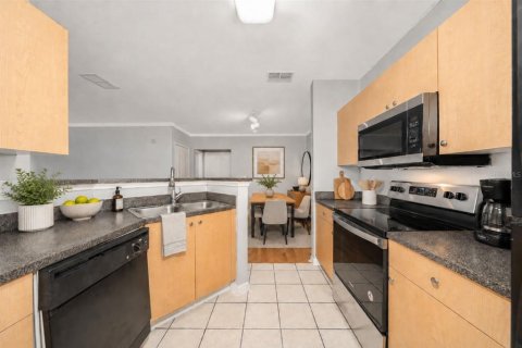 Condominio en venta en Celebration, Florida, 1 dormitorio, 98.2 m2 № 2291094 - foto 10