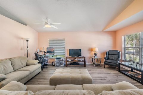 House in Riverview, Florida 3 bedrooms, 174.28 sq.m. № 1340482 - photo 6
