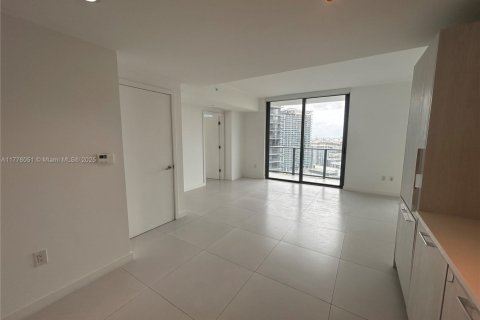 Condo in Miami, Florida, 2 bedrooms  № 1701117 - photo 15