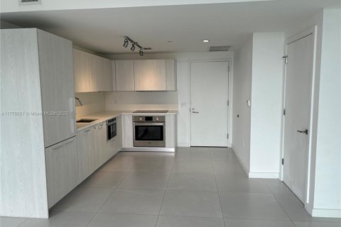 Condo in Miami, Florida, 2 bedrooms  № 1701117 - photo 23