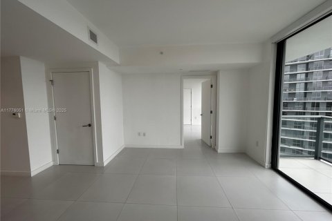 Condo in Miami, Florida, 2 bedrooms  № 1701117 - photo 17