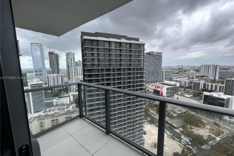 Condo in Miami, Florida, 2 bedrooms  № 1701117 - photo 7