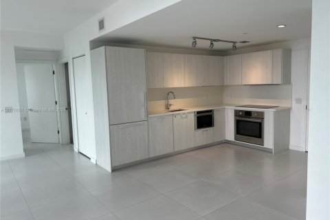Condo in Miami, Florida, 2 bedrooms  № 1701117 - photo 21