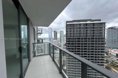 Condo in Miami, Florida, 2 bedrooms  № 1701117 - photo 8