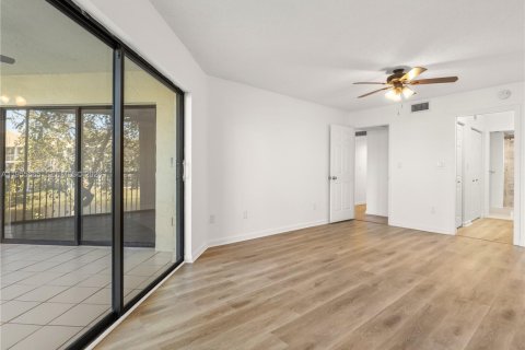 Copropriété à vendre à Tamarac, Floride: 2 chambres, 139.35 m2 № 2010420 - photo 16